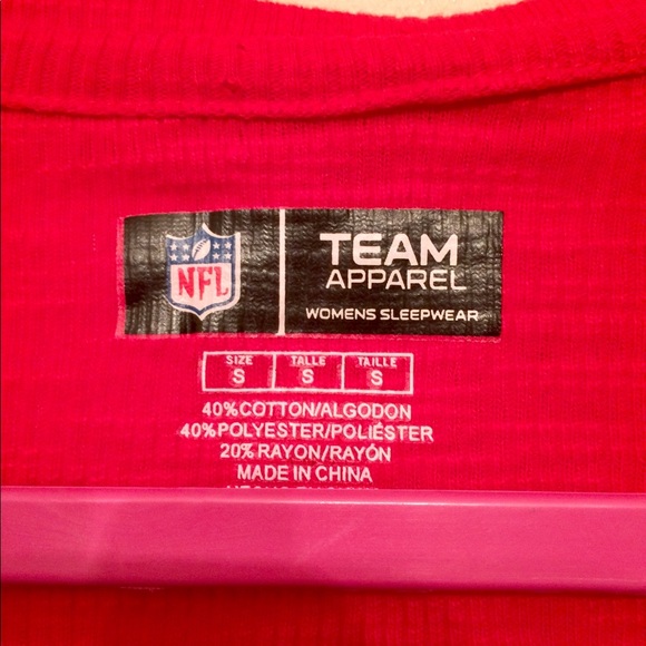 NWOT Women’s NFL tee shirt. - Picture 3 of 3
